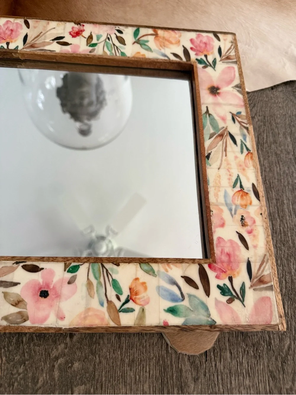 Gorgeous Floral Accent Wall Mirror in Brown and Green Pastel Colors